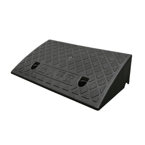 Plastic curb ramp for household cars, climbing roadside, thickened anti-slip threshold ramp, sloped step slope mat, wholesale