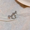 Серебристый (бант)