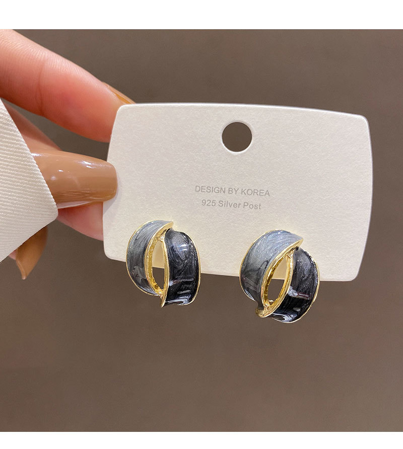 Daily Occasion 1 Pair Fashion Geometric Alloy Enamel Women's Ear Studs