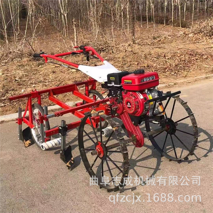 志成汽油红薯起垄铺膜机 汽油烤烟自走式盖膜机 地瓜施肥覆膜机