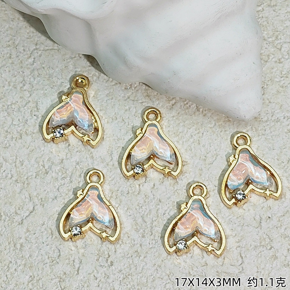 Exquisitos accesorios de joyería colgante de diamante de alta protección ultravioleta al por mayor collar DIY artesanal colgante de materiales de ropa de pulsera
