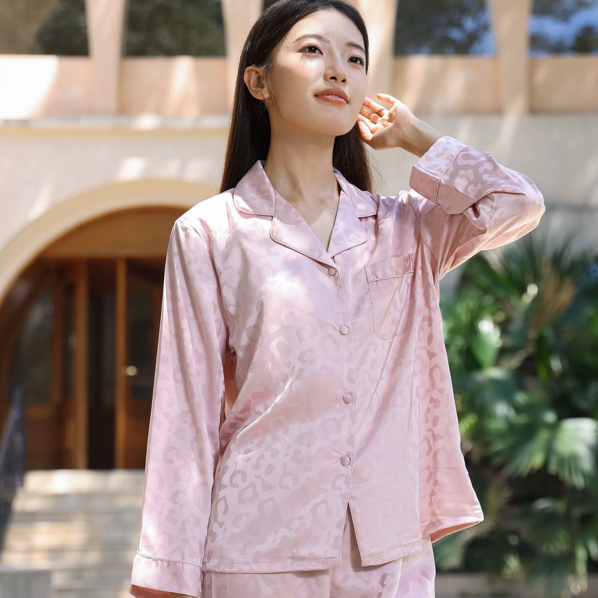 Женская Пижама на весну и осень, черная Повседневная жаккардовая одежда из ледяного шелка с леопардовым принтом, женская верхняя одежда с длинным рукавом, домашняя одежда из двух частей