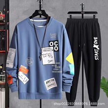 ���������˶���ʿ��װ���＾������ѧ����ͷ���³���ʱ�г�����