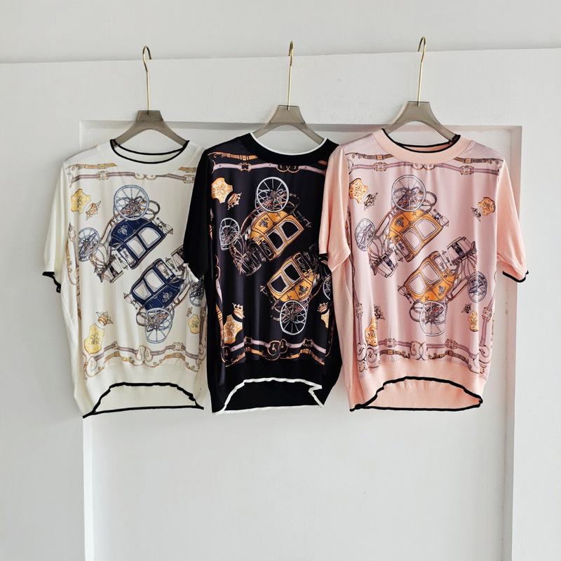 French Old Money Style H Carriage Print Satin Patchwork Short-Sleeve Knit Top for Women, Summer Light Luxury Round Neck Youthful Top French Old Money Style H Carriage Print Satin Patchwork Short-Sleeve Knit Top for Women, Summer Light Luxury Round Neck Youthful Top