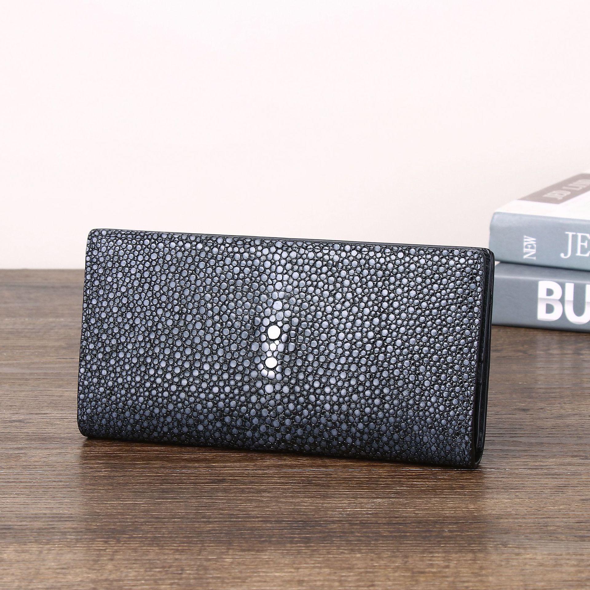 Ví dài nam họa tiết cá ngọc trai bóng nhiều ngăn thẻ kẹp áo vest đa năng chi tiết 1