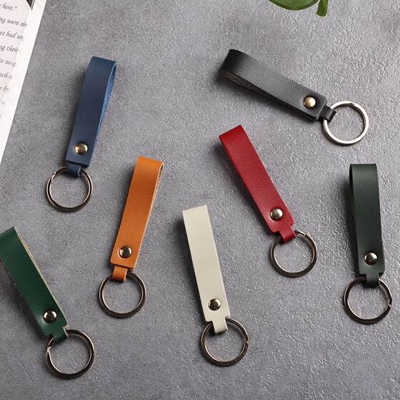 PU keychain wholesale unisex leather keychain pendant business gift leather car key rope