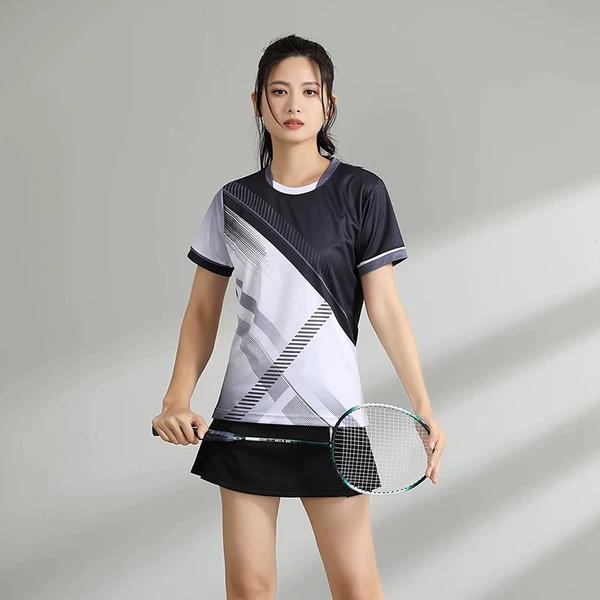 52 female white gray back collar pressed front collar + black culottes