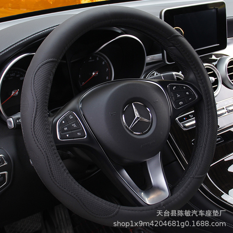 Car handle cover factory direct wholesale car leather steering wheel cover four seasons universal dynamic fiber leather embossed