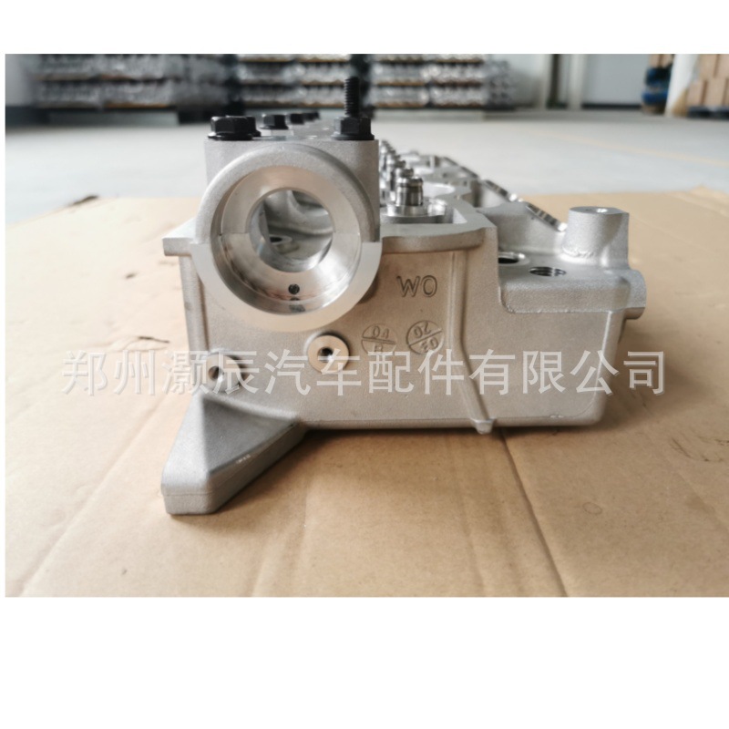 Factory Direct Sales Aluminum Alloy Engine Cylinder Head 4D56 Md109736/Md185926 908512
