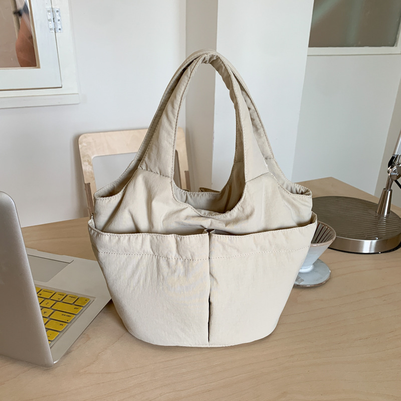 2025 New Large-Capacity Tote Bag for Women, New Pleated Multi-Pocket Commuter Handbag Lunch Bag