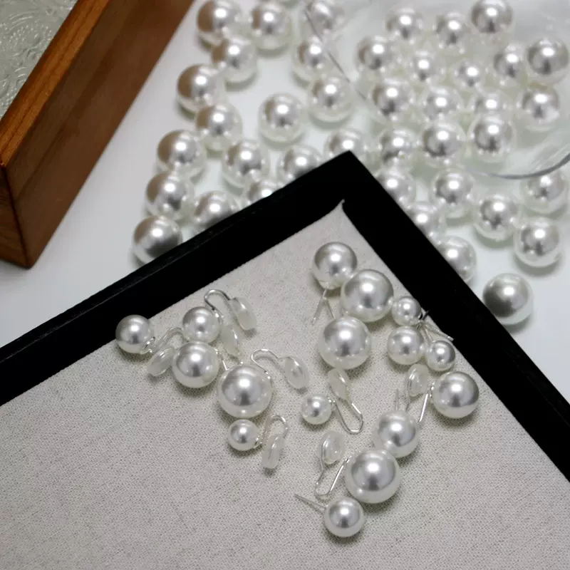 新款复古水晶玻璃珍珠耳钉冷白光法式925银针正圆珍珠复古耳钉