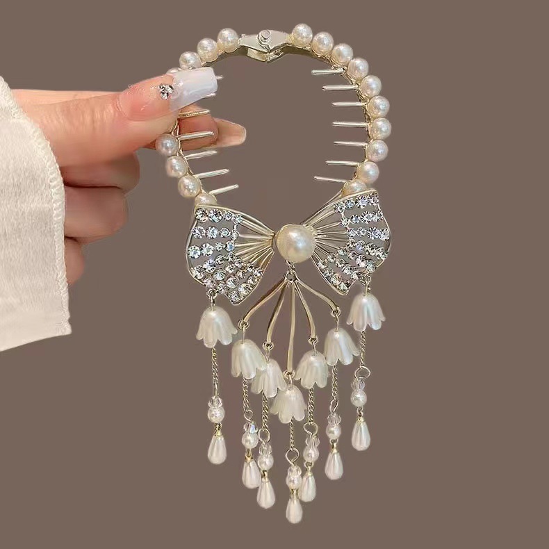 Women's Elegant Lady Streetwear Tassel Flower Butterfly Alloy Plating Inlay Artificial Pearls Hair Claws display picture 5