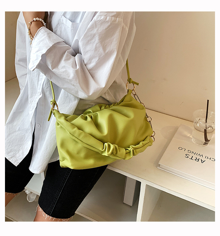 Western Style Pleated Chain Cloud Bag Female Summer 2021 New Fashion Simple Shoulder Underarm Bag Crossbody Dumpling Bag display picture 47