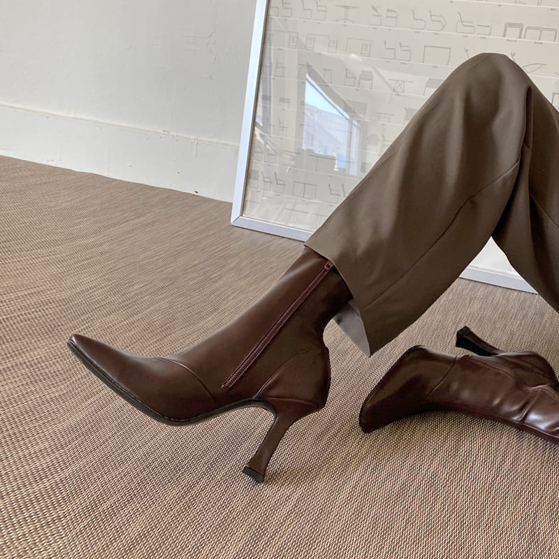 2024 spring new high heel short boots Korean style Internet celebrity thin boots pointed stiletto heel OL commuter ankle short women's boots