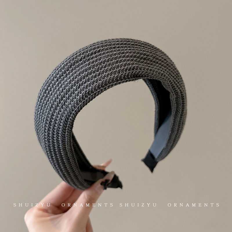 Diadema de gamuza de ala ancha retro gris para mujer 2025 nuevo estilo de gama alta otoño e invierno cabello de presión superior del cráneo alto para lavarse la cara diadema