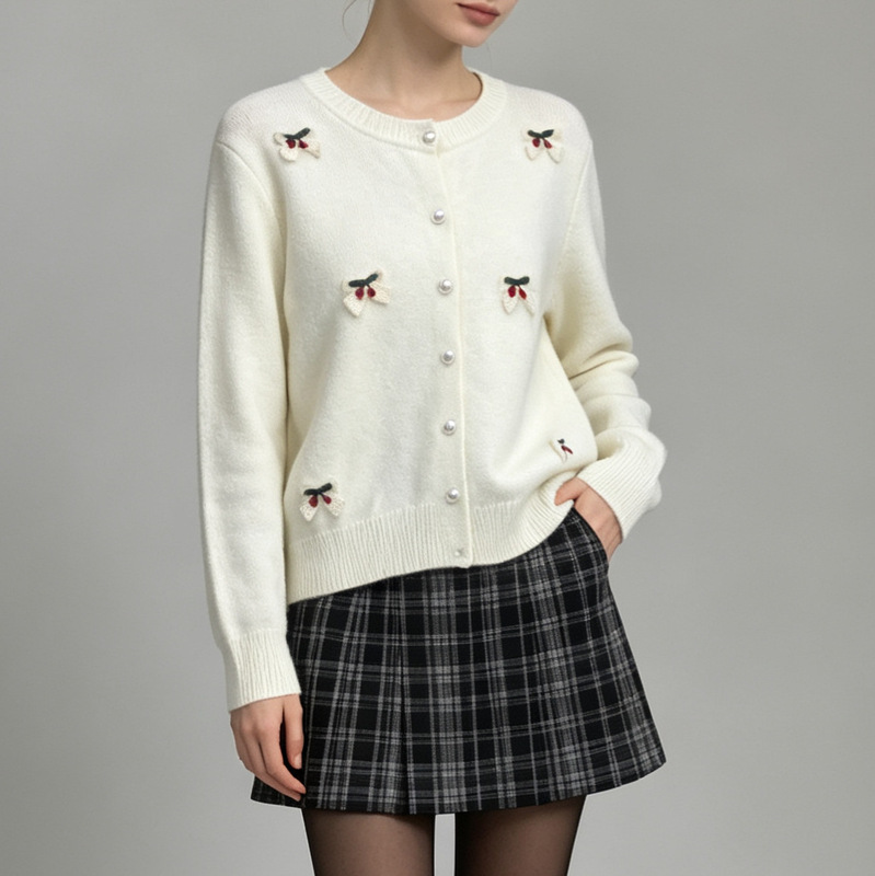 French-style sweet cherry-inspired, gentle and elegant pearl sweater coat, women's 2026 new design, knitted cardigan top French-style sweet cherry-inspired, gentle and elegant pearl sweater coat, women's 2026 new design, knitted cardigan top