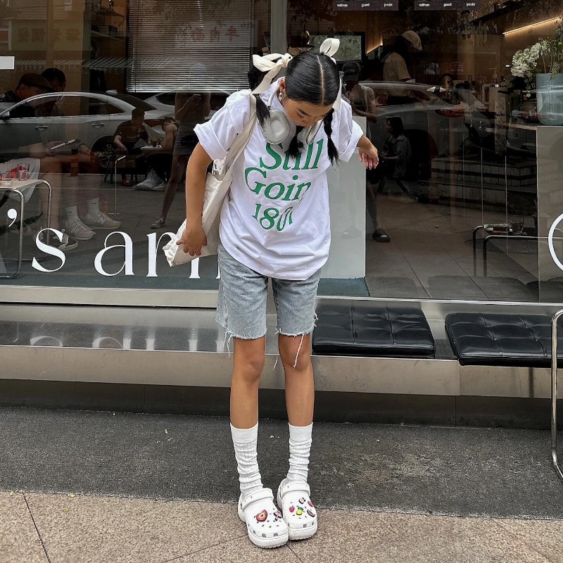 Cross Cloud Hole Zapatos para mujeres nuevos talón medio grueso para aumentar la altura de la estrella de la playa (fábrica de una cosa)