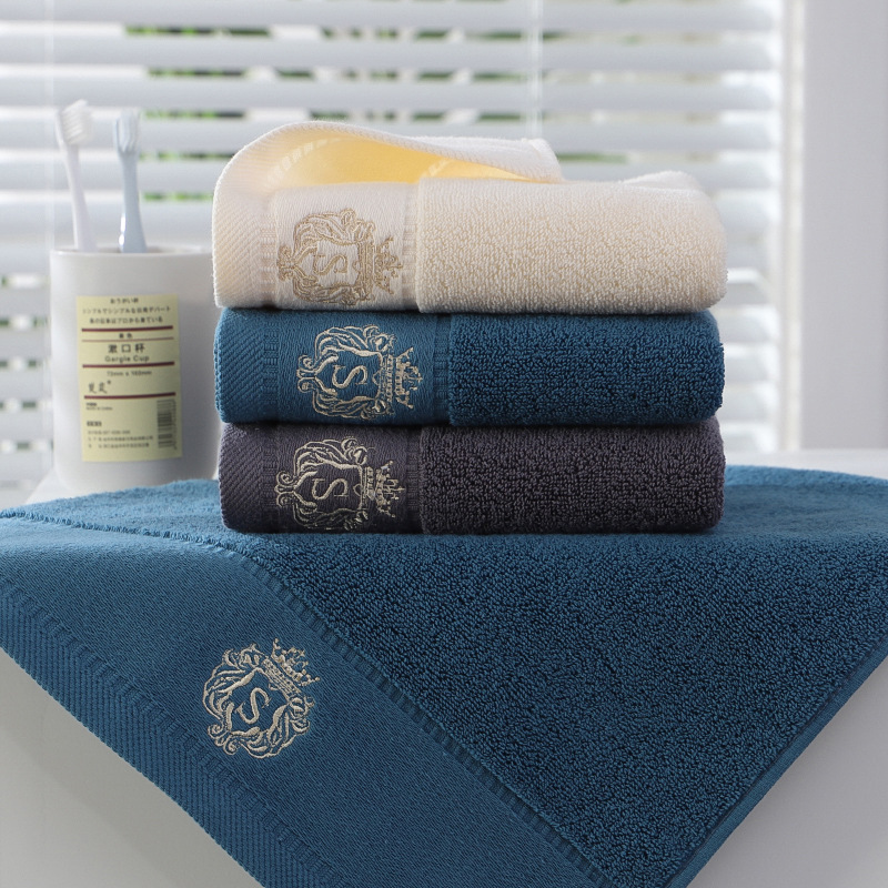 Serviette de visage épaisse en coton 32 plis avec logo brodé_voghion.com