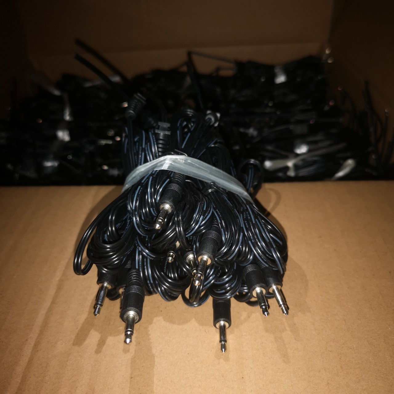 ��ɫ����3.5��ͷ�߼ҵ�˫�������׵��Ӳ�Ʒ24�ŵ�Դ�߳���ֱ��