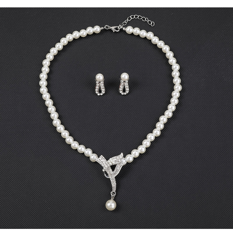 Koreanisches personalisiertes Perlenketten-Ohrring-Set für Damenmode und temperamentvolles Brautkleid aus galvanisierter Legierung_voghion.com