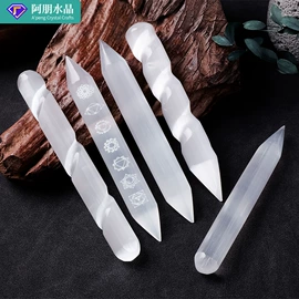 水晶工艺品;宝石工艺品;手链