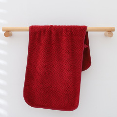 Pineapple Pattern Bath Towel Coral Fleece Unisex Shower Towel Manufacturer Wholesale Absorbent Wrapping Towel Less Shedding Simple Elegant Towel