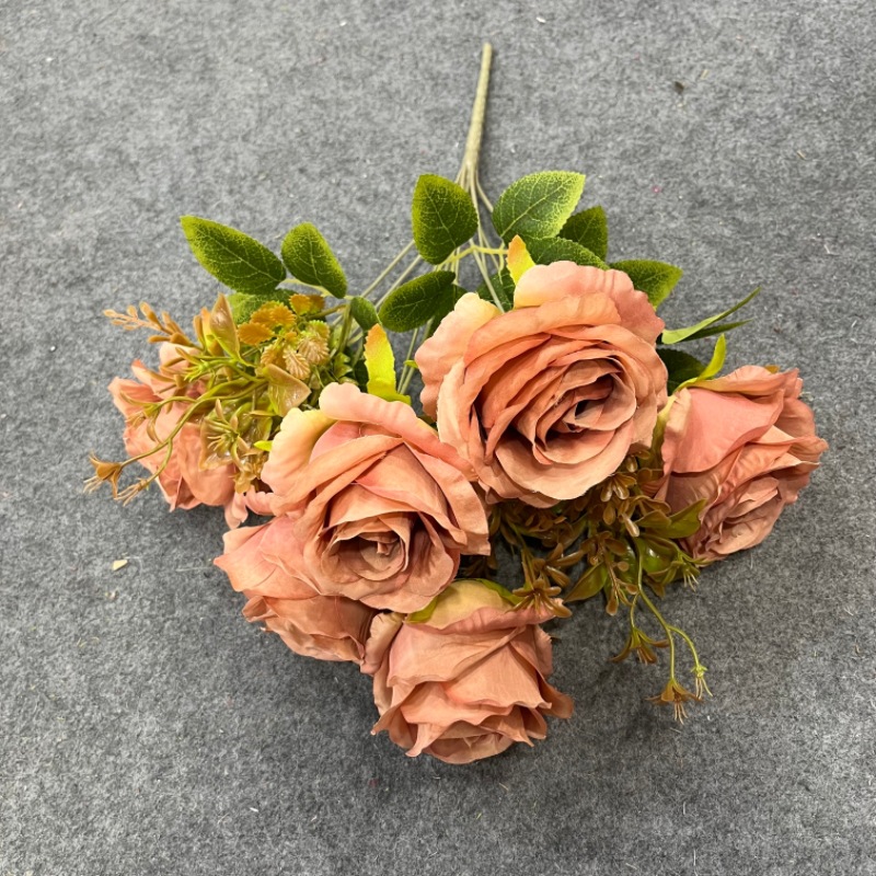 Ramo de Rosas Artificiales de Seda en Relieve para Mesa de Comedor y Boda image 16