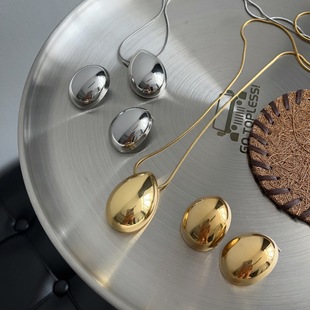 �׺ΙE�A����ë���Ů�W�����|�߼����i朰����w����ɫ���h��Ů