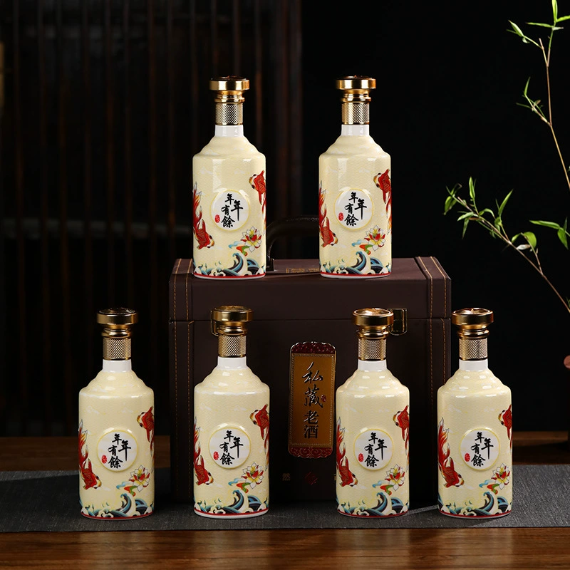 1 кг керамических бутылок вина в год