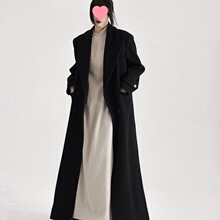 K1E�n���ﶬ�¿�ë�´���Ů�L��Ӻ��ɫ���b�^ϥ���������L��Ů