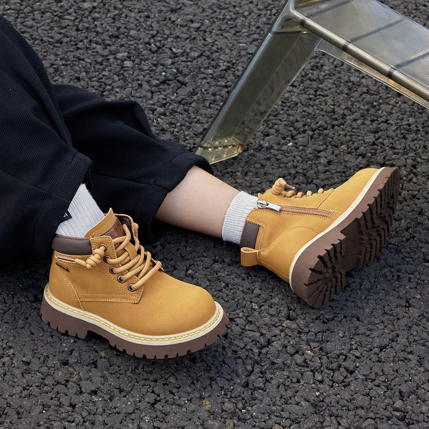 Children's 2025 Autumn Winter New Fashion British Style Boys' Casual Leather Girls' Yellow Martin Boots_voghion.com