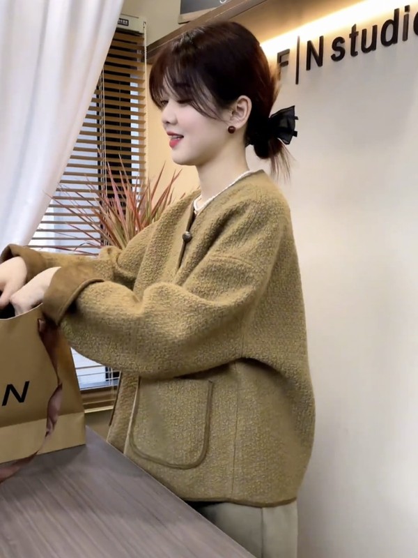 皮毛一体小香风外套女2025秋季新款小个子休闲宽松仿羊羔毛上衣|undefined