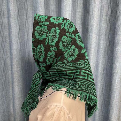 Middle-aged and elderly women's headscarves: Rural women performing labor in the fields, showcasing protective scarves—timeless, cozy, and versatile square headscarves for grandmothers.