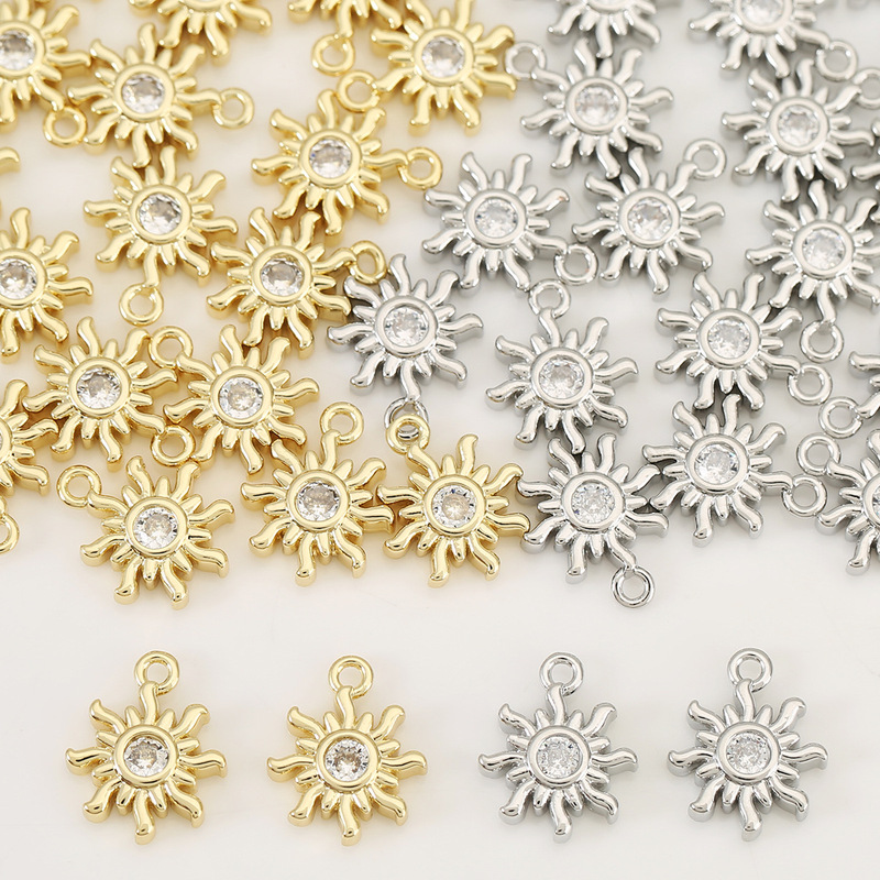 18K Gold-Plated Copper Zircon Sun-Shaped Pendant Unique Personality Accessory DIY Jewelry Parts Wholesale 18K Gold-Plated Copper Zircon Sun-Shaped Pendant Unique Personality Accessory DIY Jewelry Parts Wholesale