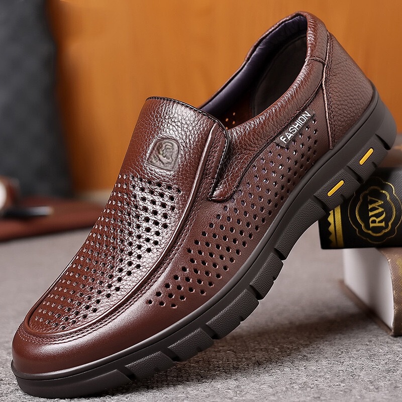 Leather Shoes for Men, Genuine Leather, Business Casual, Soft-Soled Slip-On Shoes for Middle-Aged and Elderly People, Summer New Style Cowhide Dad Shoes Leather Shoes for Men, Genuine Leather, Business Casual, Soft-Soled Slip-On Shoes for Middle-Aged and Elderly People, Summer New Style Cowhide Dad Shoes