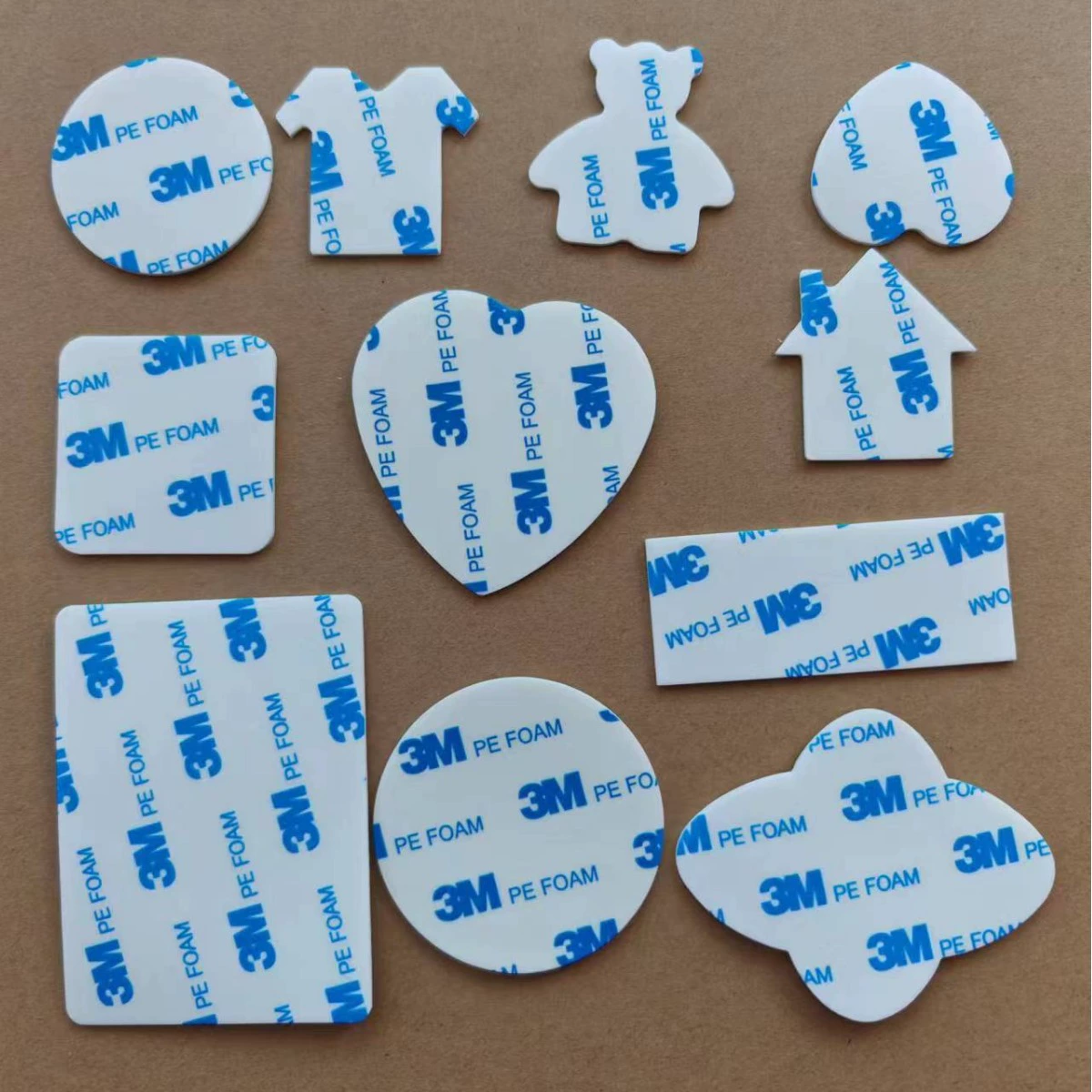 В наличии: 1600T бесшовная двухсторонняя клейкая лента из пенополиэтилена для крепления аксессуаров в ванной, фоторамок, декора, съемная губка с сильной адгезией