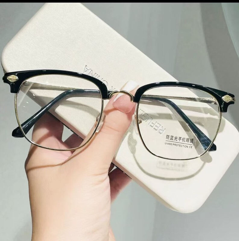 Student Myopia Glasses for Men, Stylish with Prescription, Blue Light Blocking, High-Definition, Plain Lenses, Suitable for Makeup-Free Looks, Popular on Tiktok Student Myopia Glasses for Men, Stylish with Prescription, Blue Light Blocking, High-Definition, Plain Lenses, Suitable for Makeup-Free Looks, Popular on Tiktok