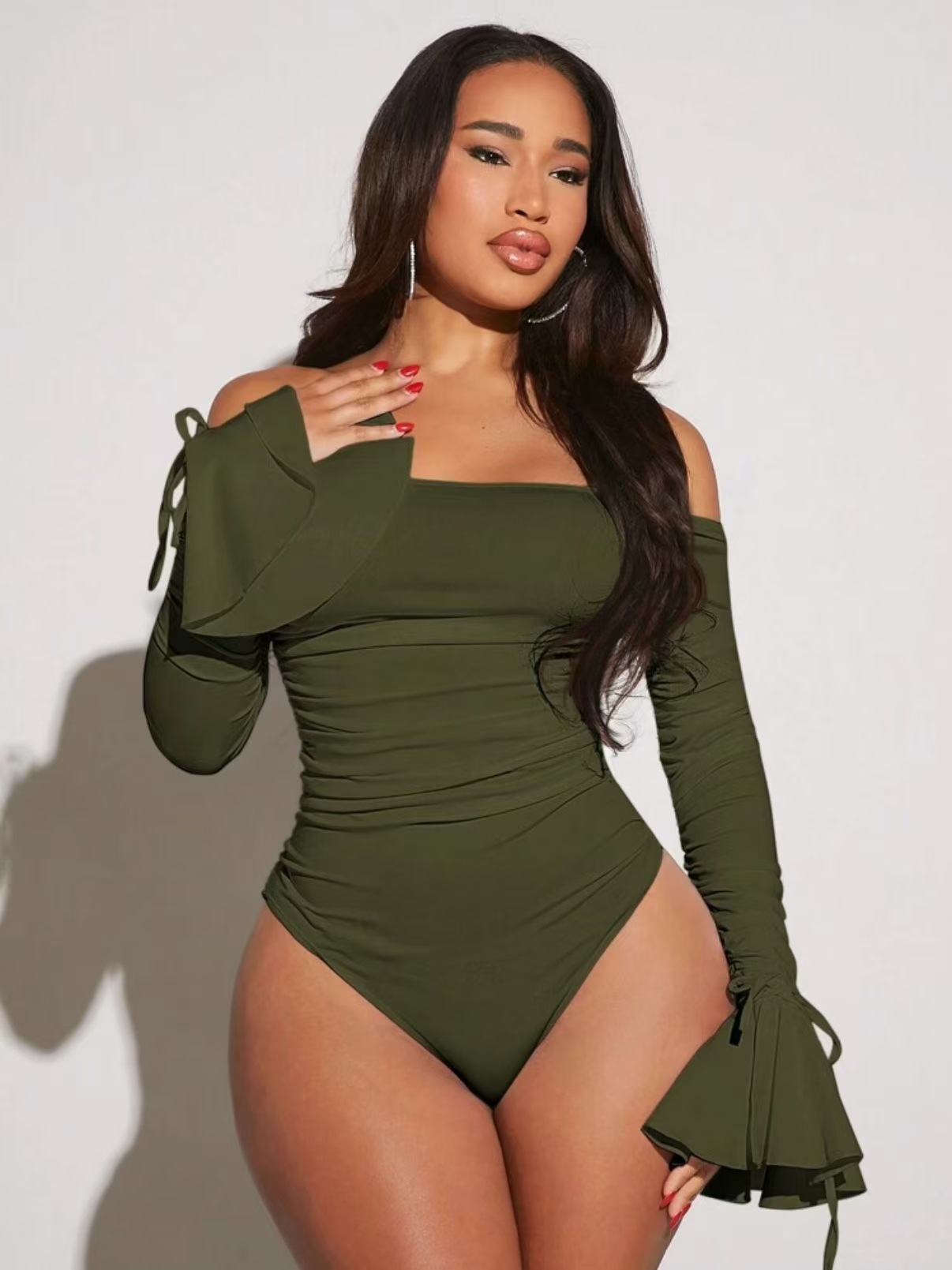 G25B065-2025 Europa y los Estados Unidos nueva sensación femenina de chicas calientes con camiseta de moda de color sólido de manga larga ropa de mujer image 5