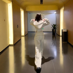 白灰色休闲运动套装女卫衣休闲裤子一整套秋冬季2025新款韩系穿搭