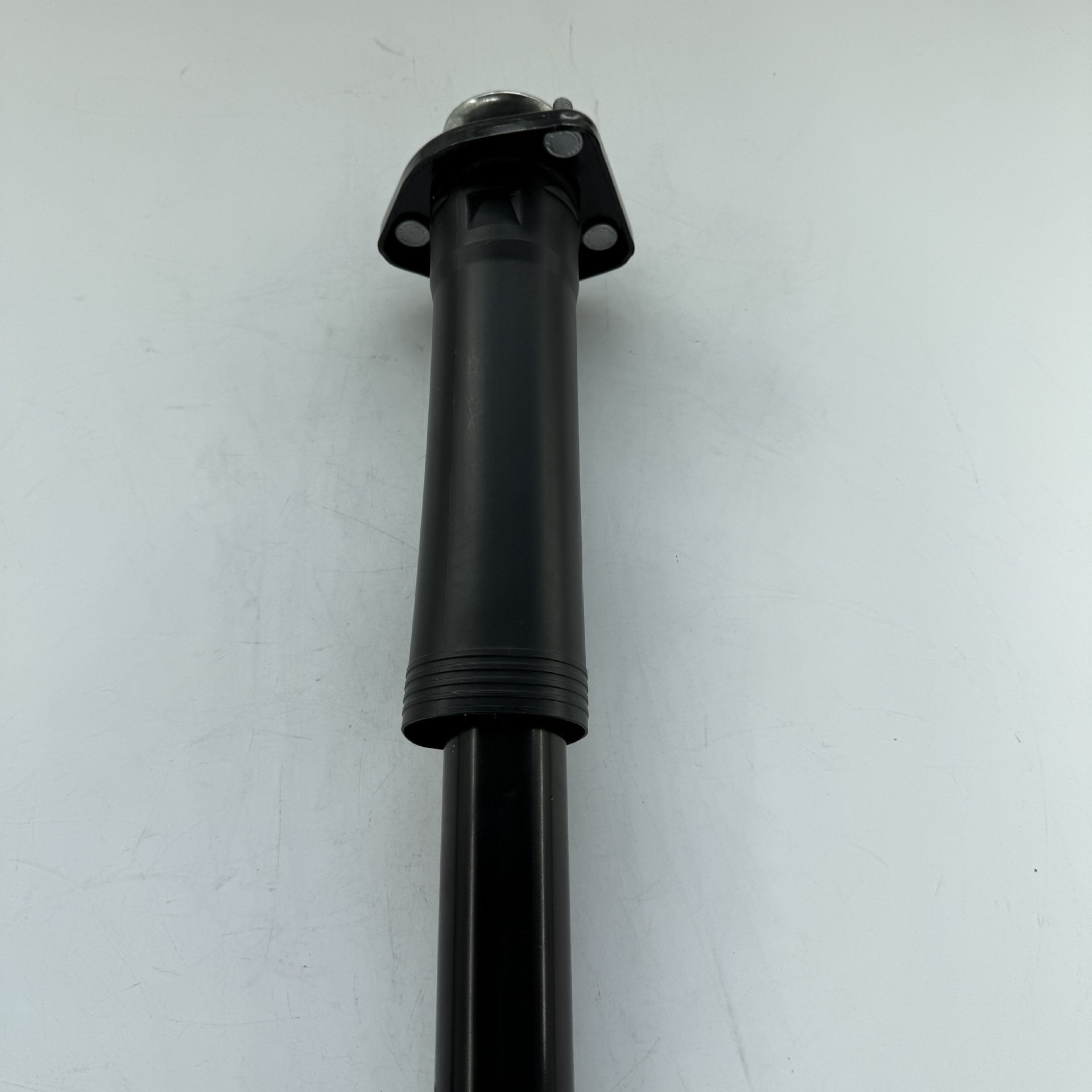 Suitable for Land Rover Range Rover L322 Standard Rear Shock Absorber Model Rpd500940/Rpd500600