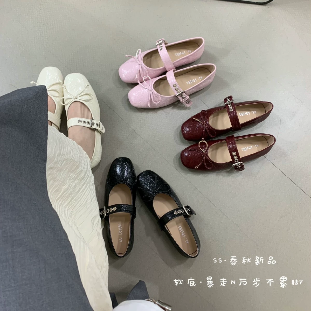Universal red wedding shoes with bow with a strap, Spring/Fall 2024 model