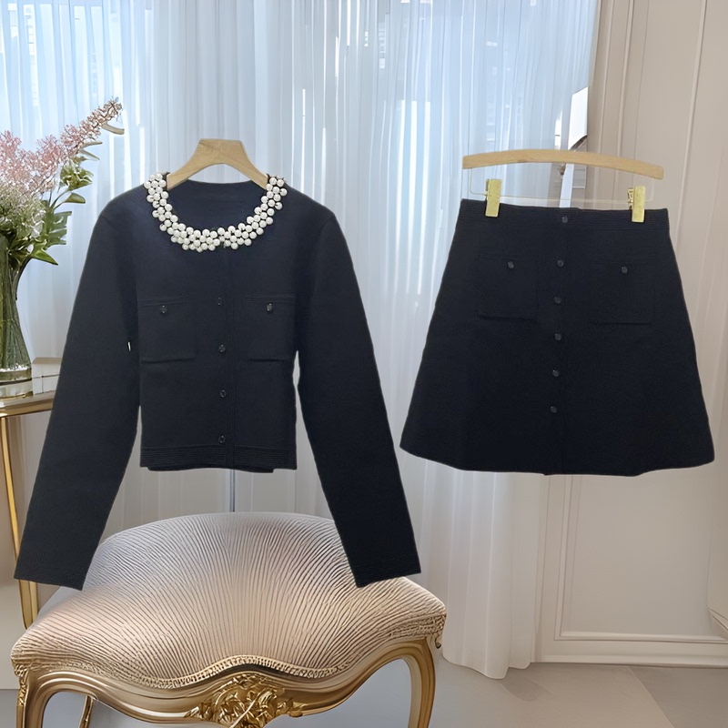 S family spring and summer French style new style heavy pearl collar long sleeve short sweater top cardigan overskirt women