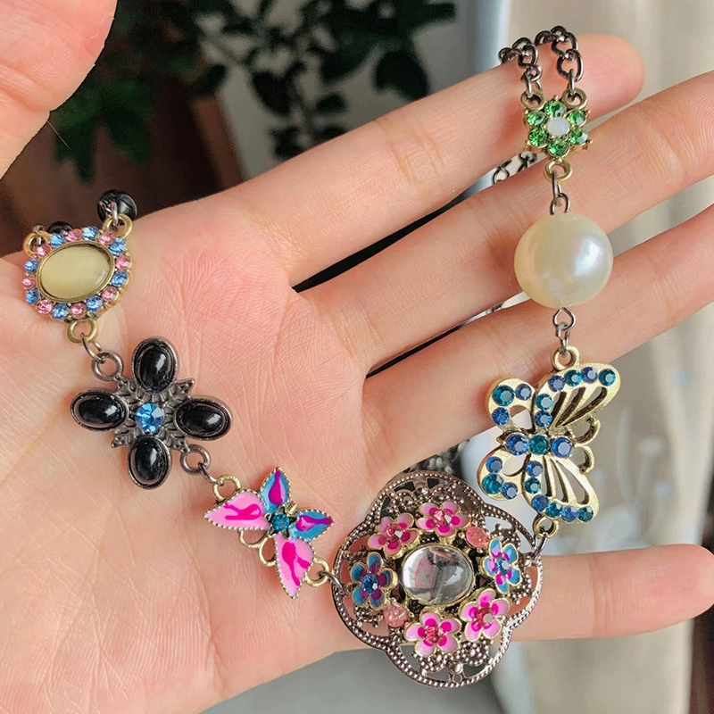 Европейские и американские ретро цветные стразы бабочки полые цветы жемчужные женские короткие ожерелья ретро стиль ожерелья старые пары ожерелья