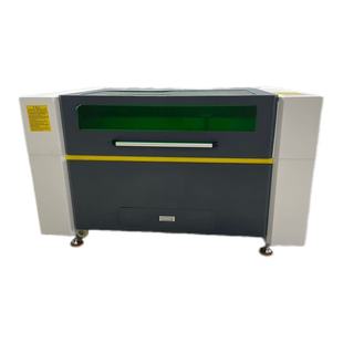 Դ�^�S���N���ľ�弤���и�C�b���b����B�񮋼����и�C