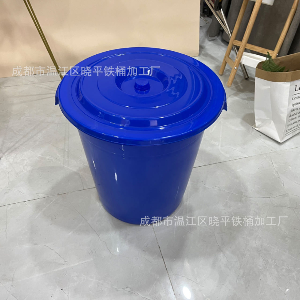 环卫垃圾圆桶 储水大容量厨卫教室户外酒店用蓝色收纳开口容器