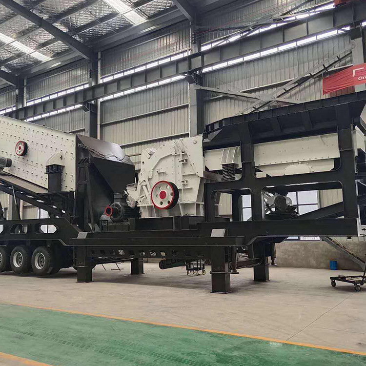 移动制砂生产线鄂破移动破碎站 破碎机移动车 建筑垃圾破碎站
