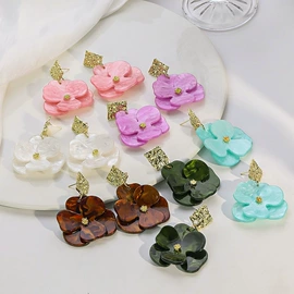 耳环;项链;耳钉