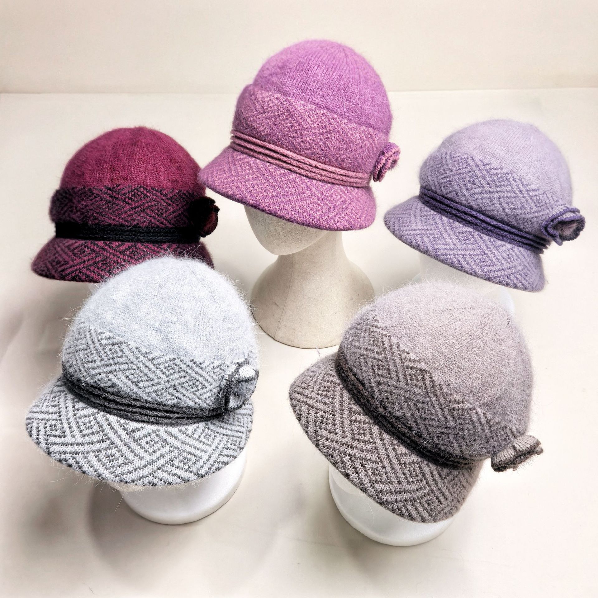 2025女士帽子冬季防寒加厚中老年人保暖帽子兔毛线帽加绒厚妈妈帽