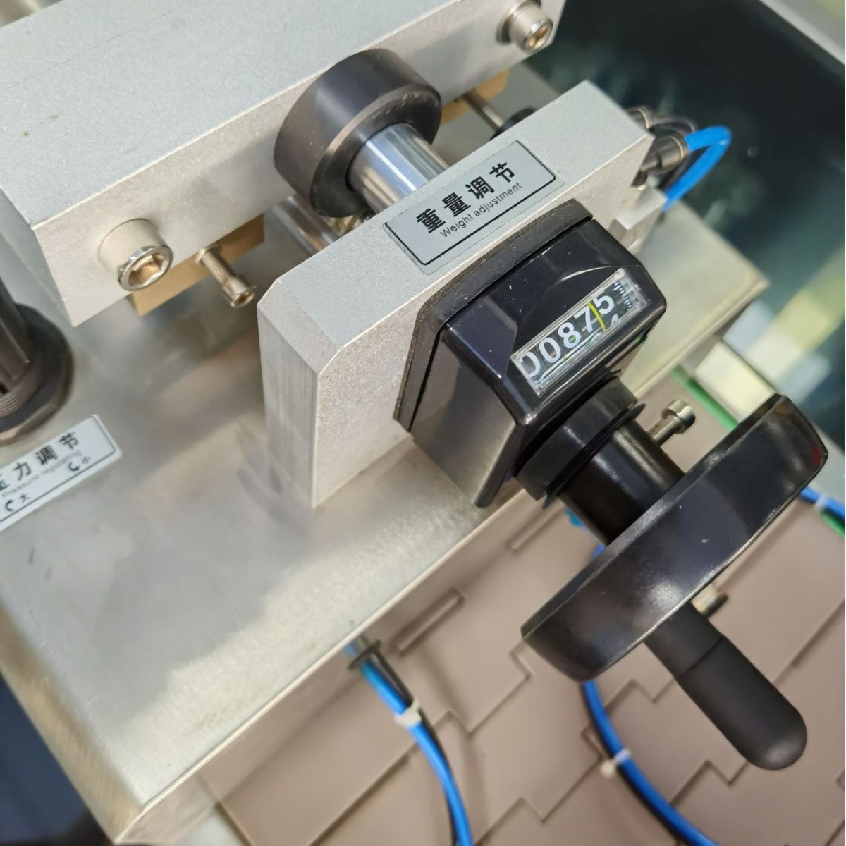 �㶫Զ����Զ�Һ���װ����Ȫˮ��װ����������ƿ�ӹ�װ��