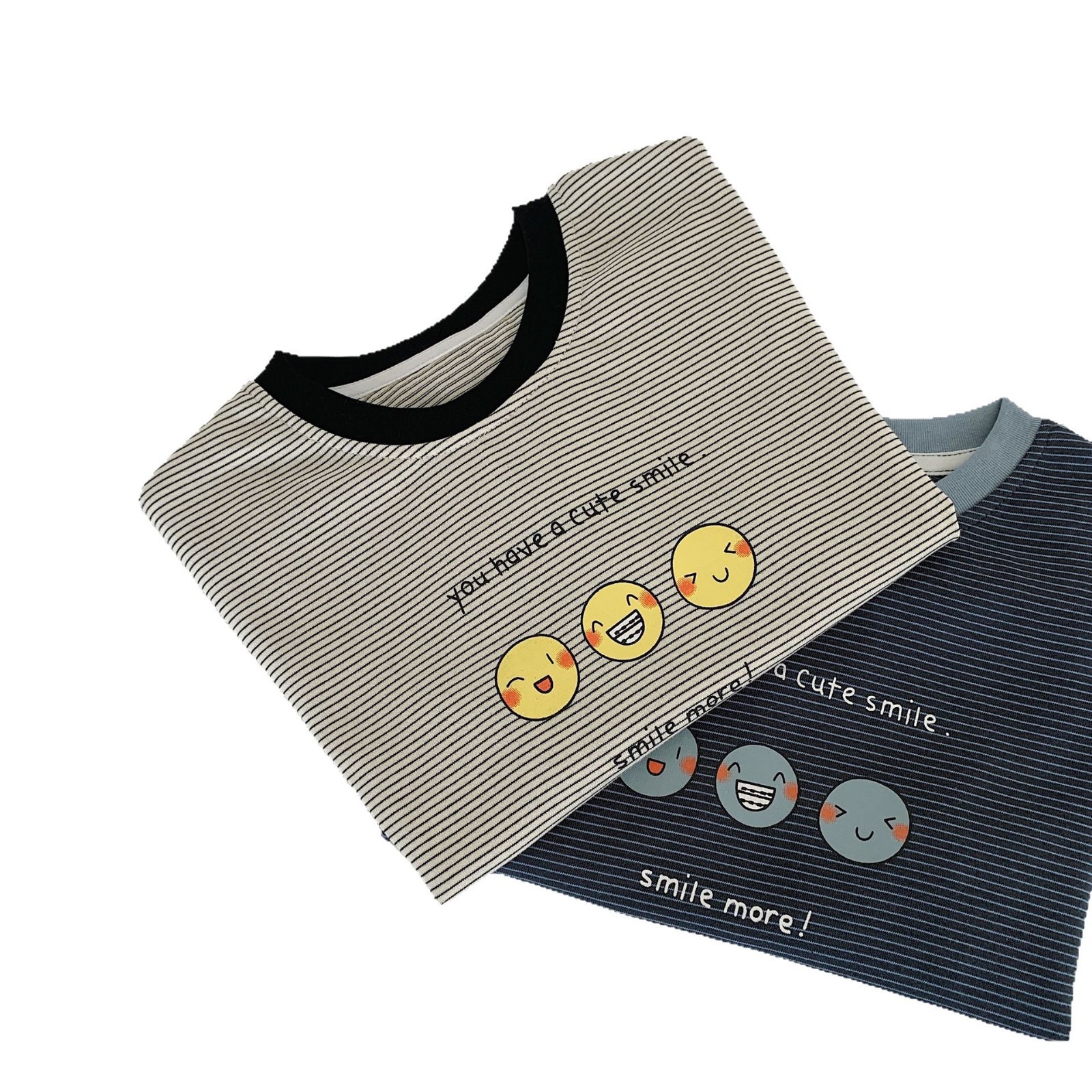 Camiseta de manga corta para niños Maibao 2025 verano nuevo estilo niños coreanos a rayas dibujos animados sonriente jersey al por mayor a